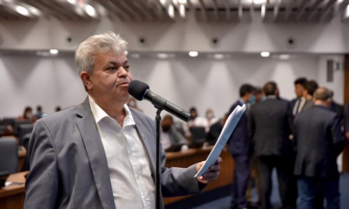 Lei do deputado Marcelo Cabeleireiro inclui Médio Paraíba na Lei Rosinha